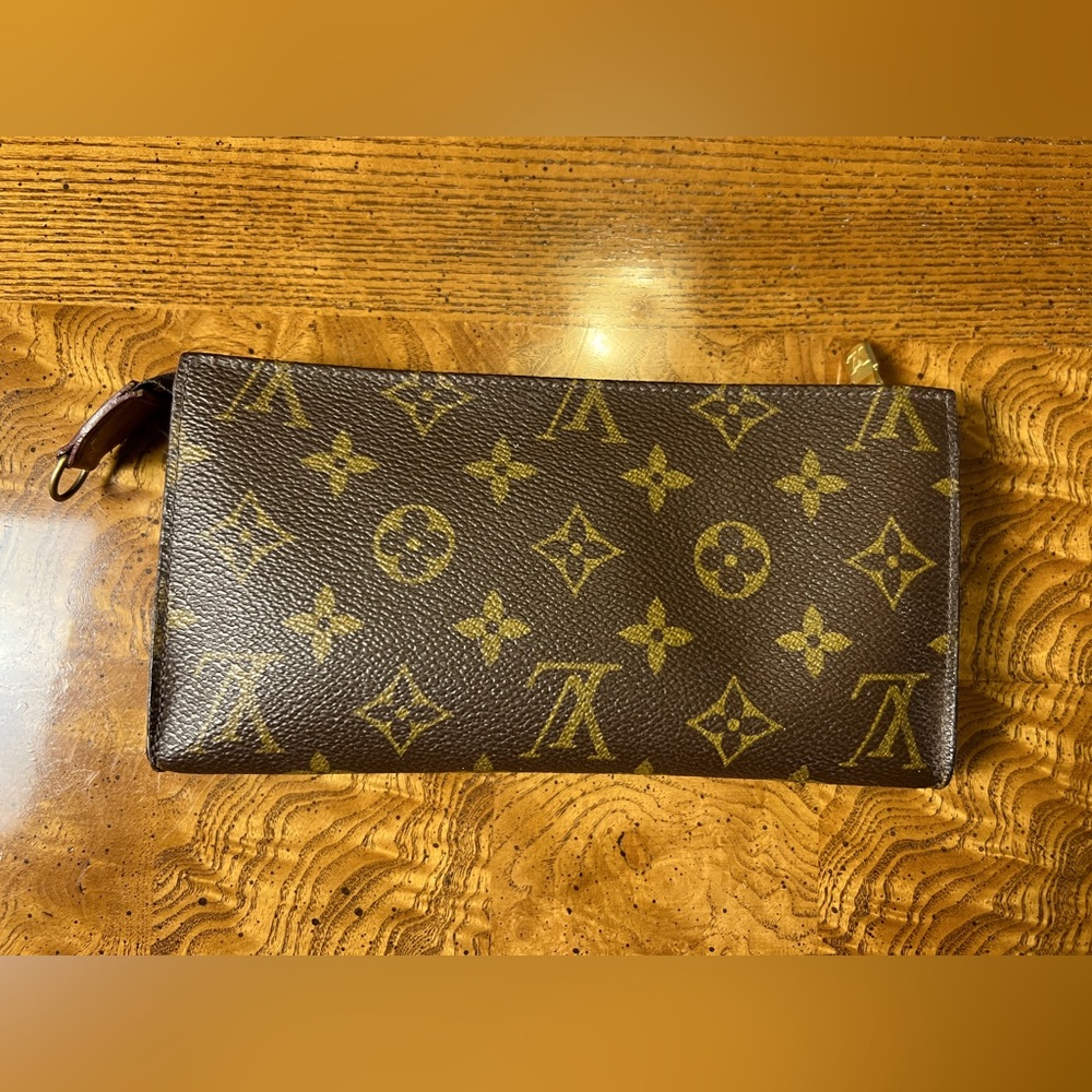Louis Vuitton Monogram Bucket Pouch